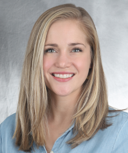 Kayla Carey headshot
